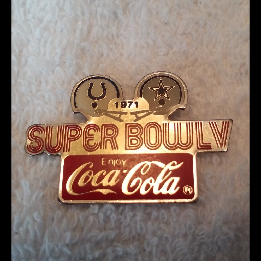 1971 Coca Cola SuperBowl V Collectors Pin